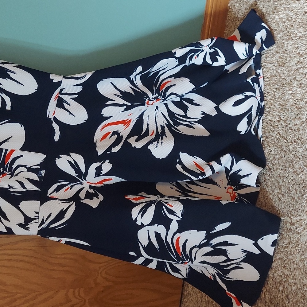 love...ady Navy Floral Dress - Picture 4 of 5
